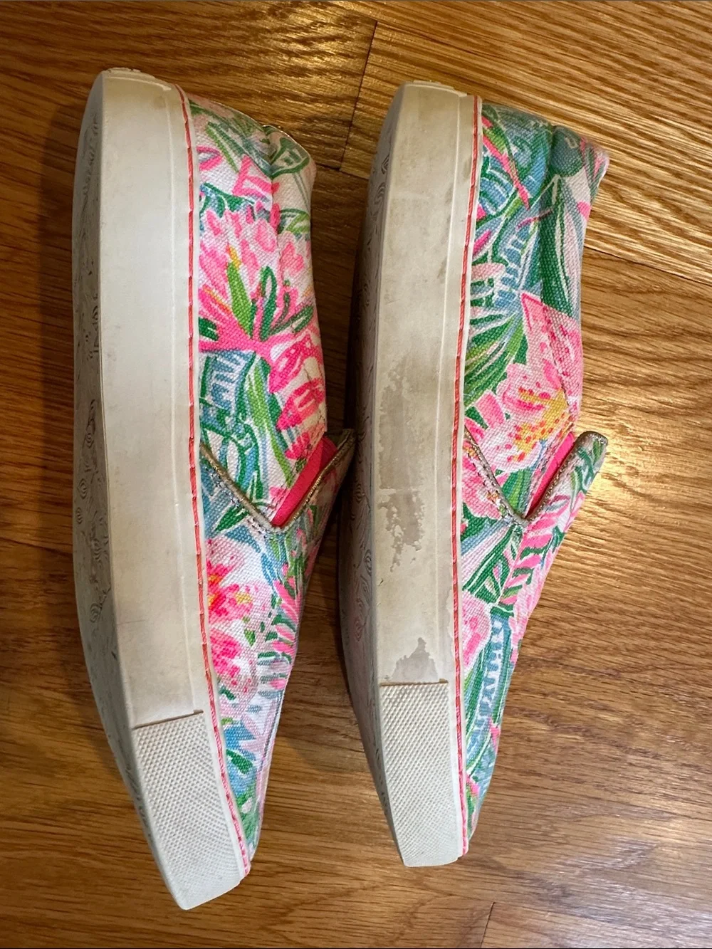 Lilly Pulitzer Floral Slip-On Canvas Sneakers - Pink & Blue size 8.5